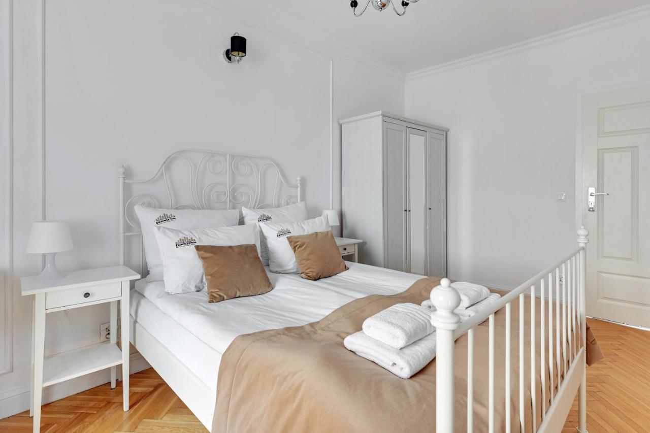 Dlugi Targ Street, Main Old Town & Riverside By Downtown Apartments Gdansk Exterior photo